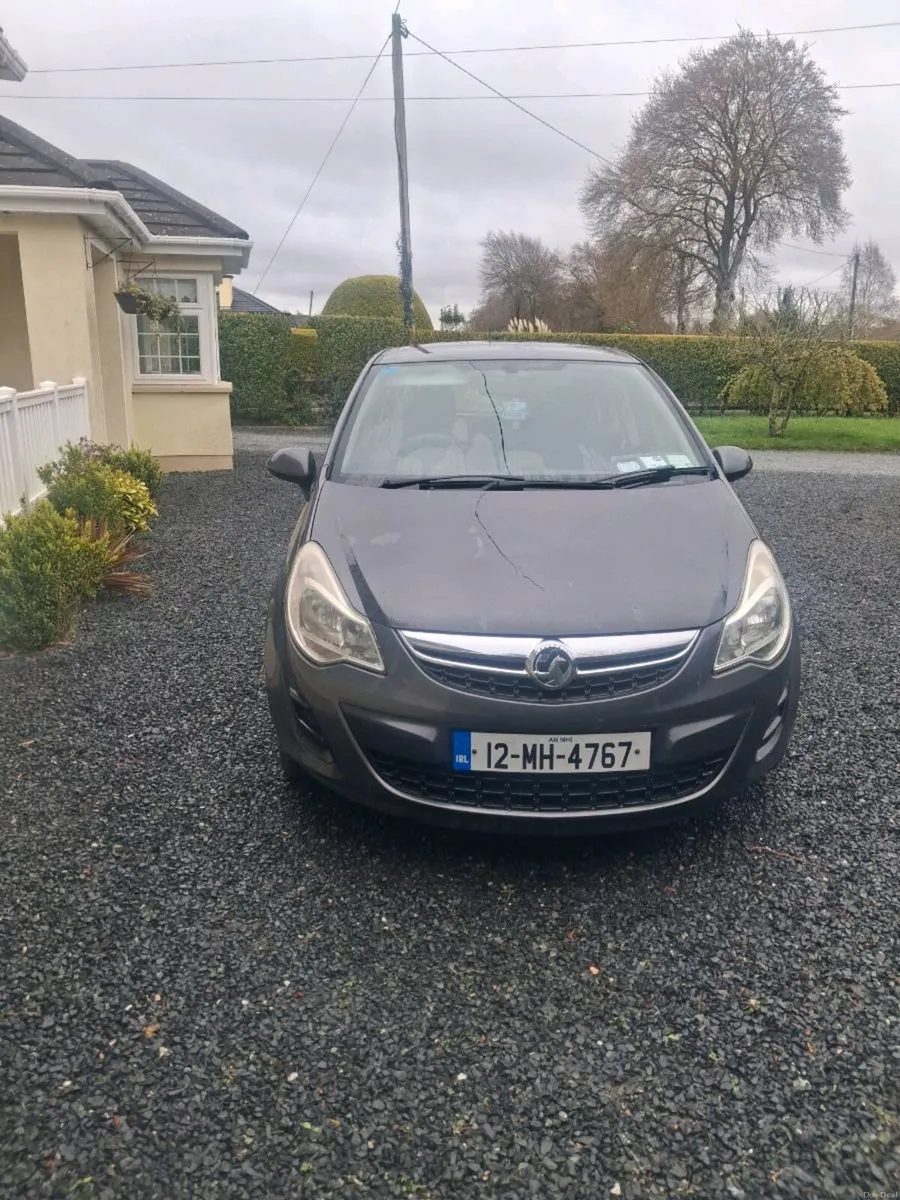 Vauxhall corsa 1.4 exclusiv ac 5 dr automatic - Image 1