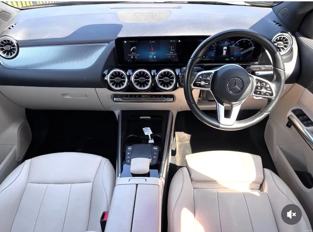 2022 MERCEDES EQA 250 SPORT // CREAM LEATHER - Image 3