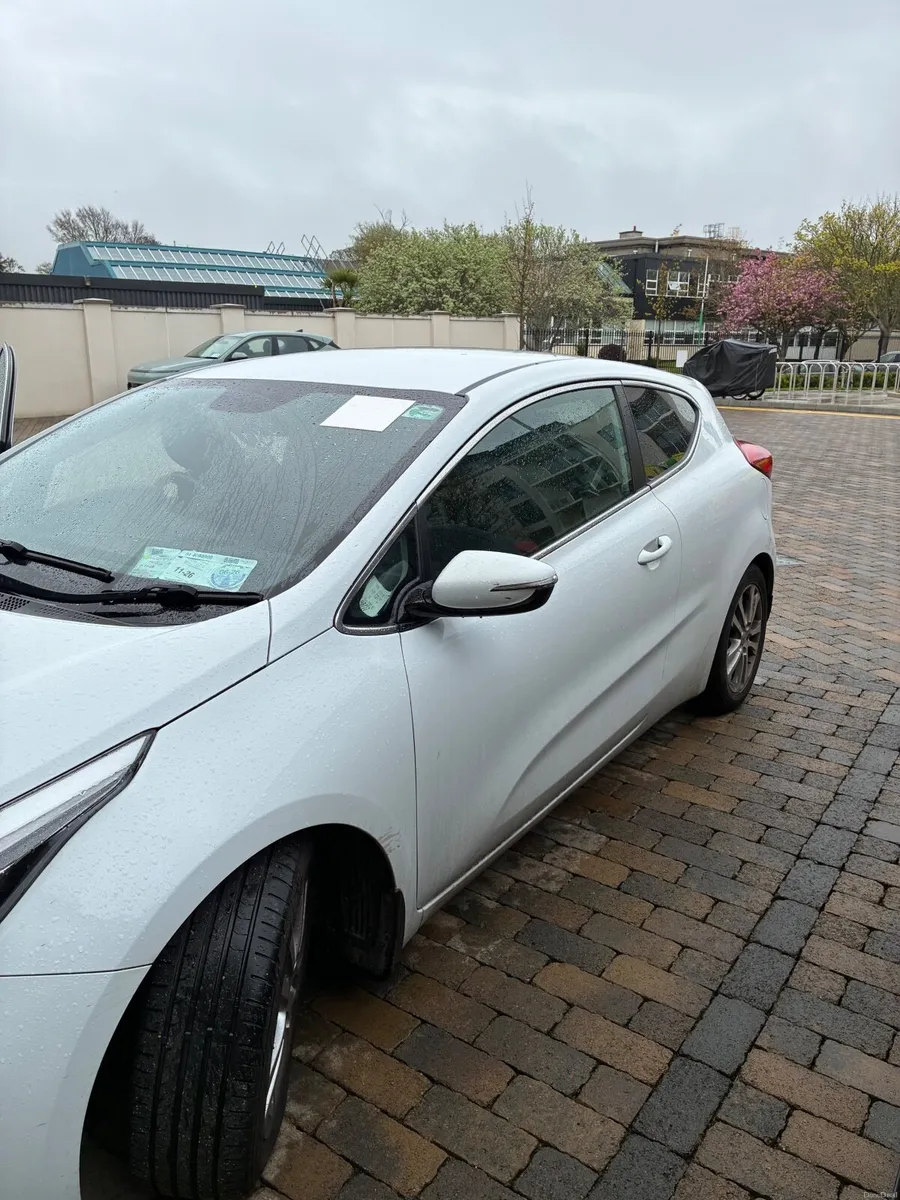 Kia Ceed 2013 - Image 3