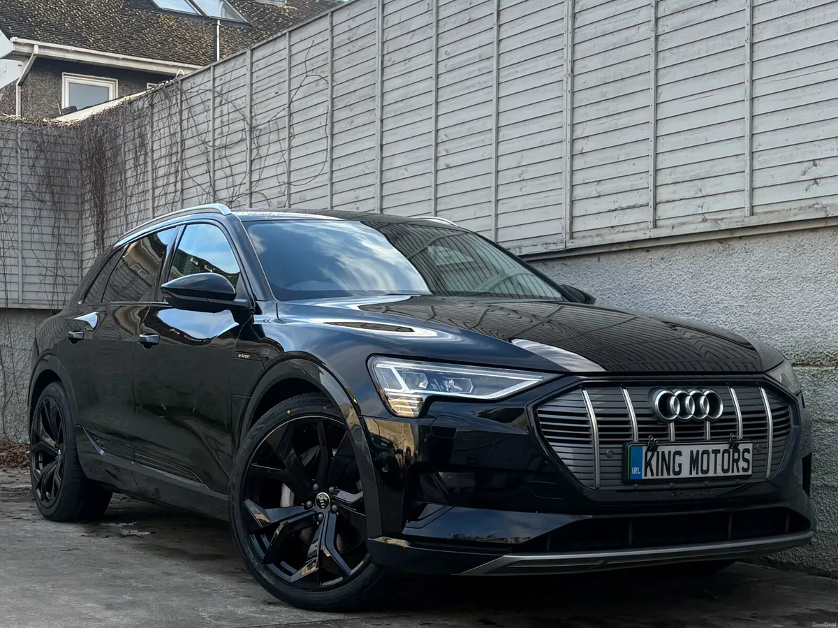 Audi e-tron 2021 TECHNIK 50 QUATTRO / 22" ALLOYS - Image 1