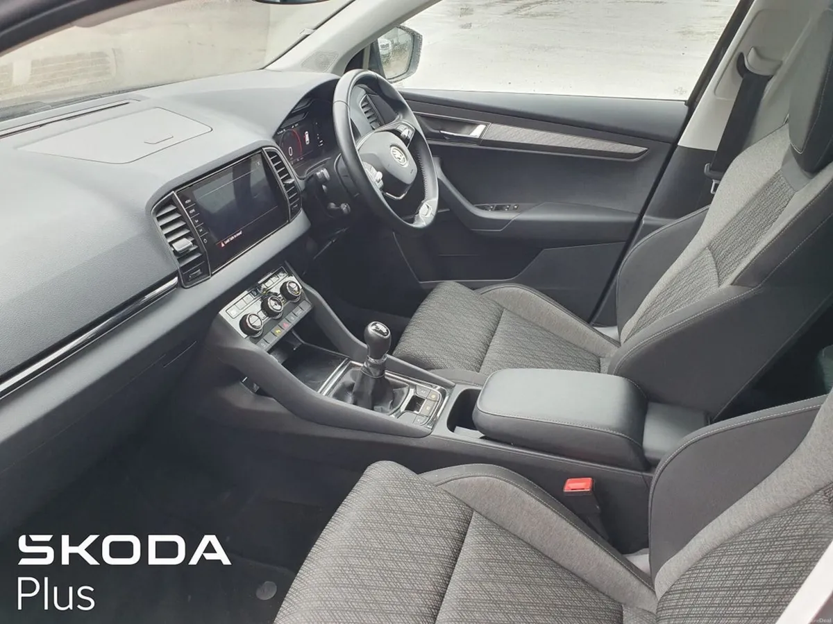 Skoda Karoq Style 2.0TDi 115HP (From €112 per week - Image 4