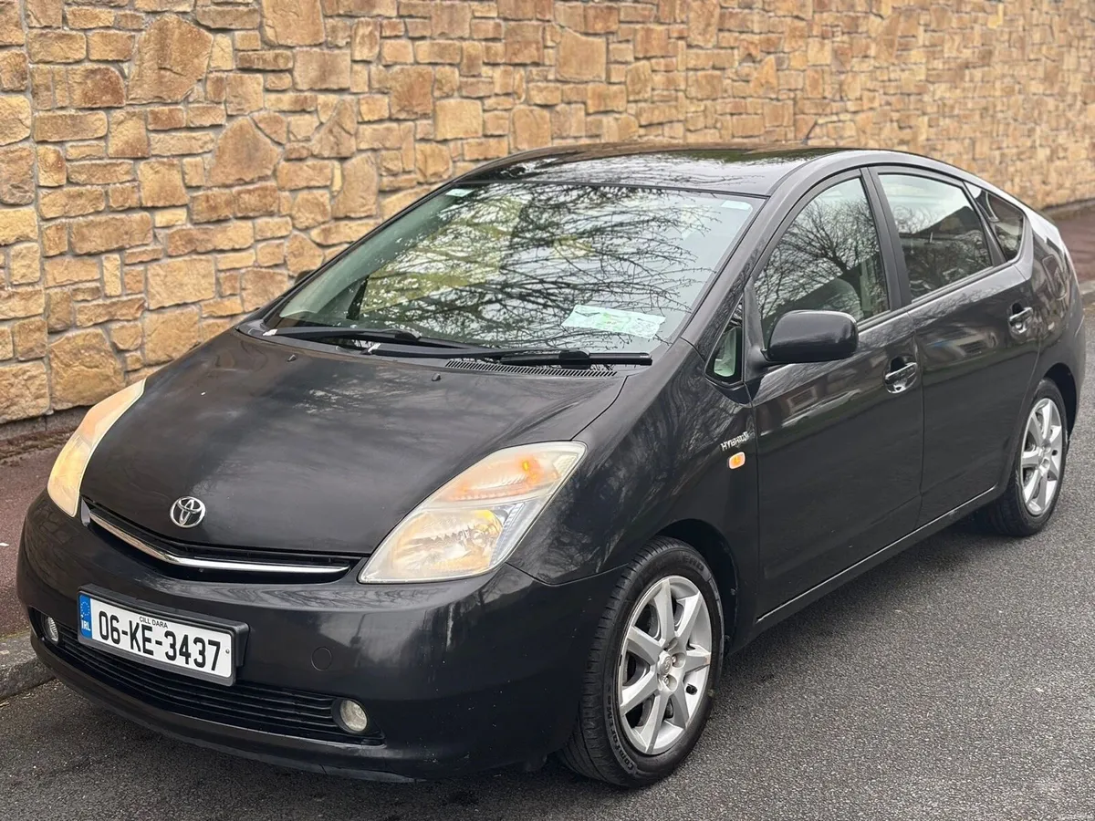 Toyota Prius 1.4L AUTOMATIC NCT 3/27 TAX 8/26 - Image 3