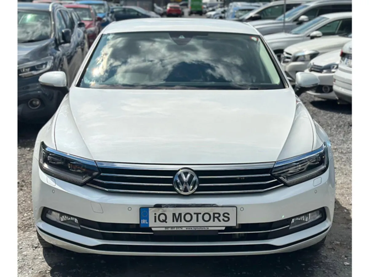 Volkswagen Passat TSI BLUEMOTION COMFORT LINE AUTO - Image 1