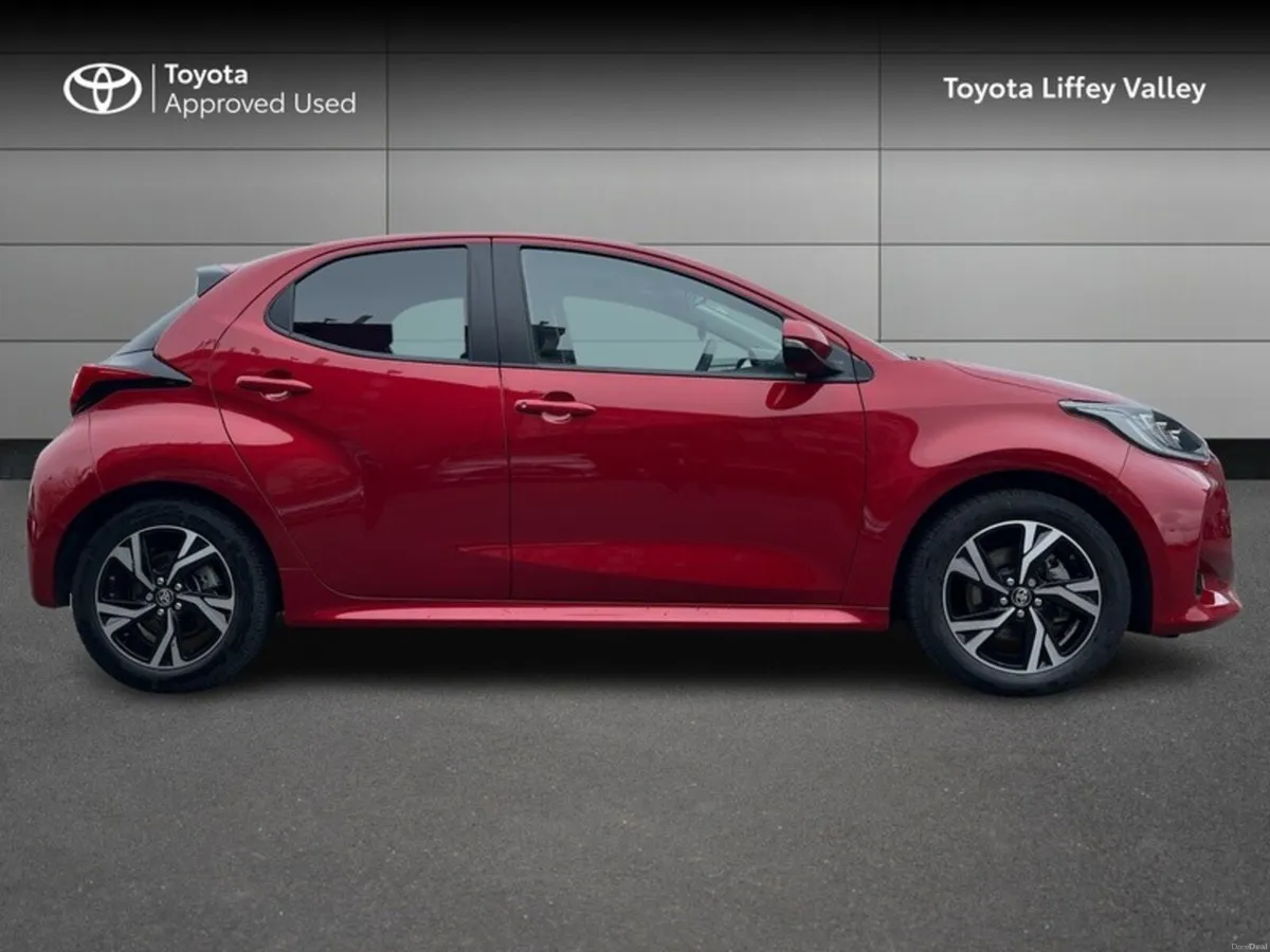 Toyota Yaris YARIS HYBRID 1.5 L-SPORT - Image 3