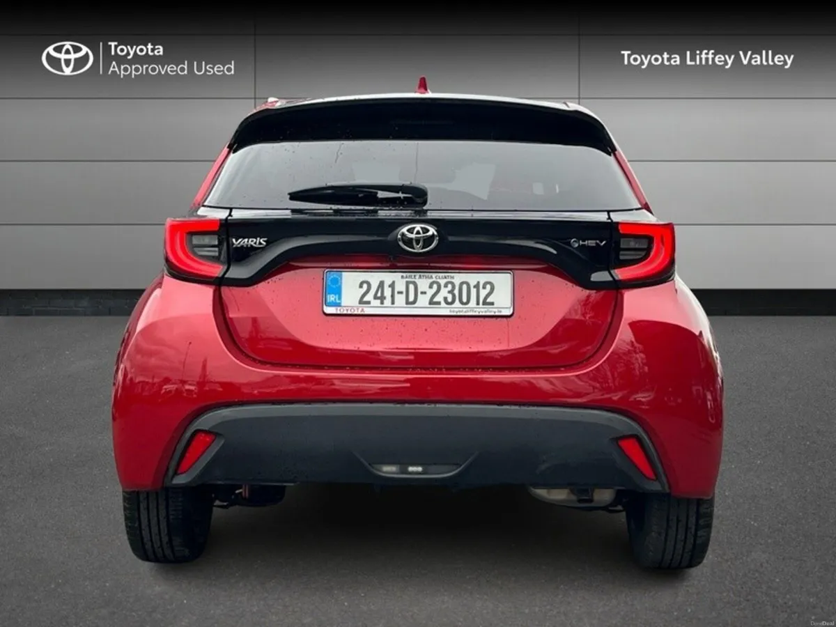 Toyota Yaris YARIS HYBRID 1.5 L-SPORT - Image 4