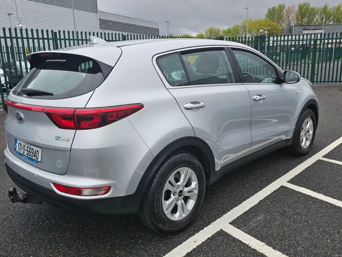 Kia Sportage 1.6 CRDI, LOW MILEAGE, NATIONWIDE WAR - Image 3