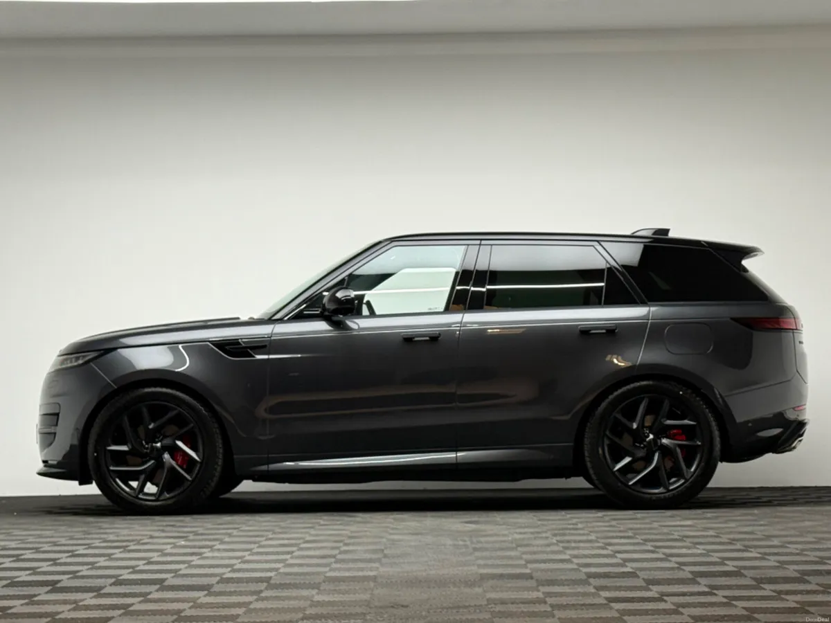 Land Rover Range Rover Sport DYNAMIC SE - Image 4