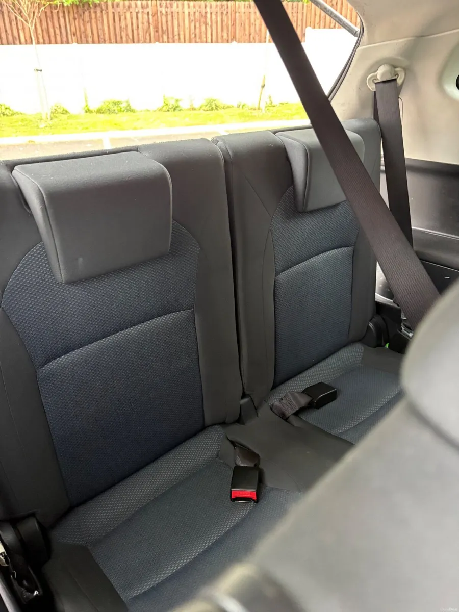 Nissan Qashqai+2 2013 - Image 2