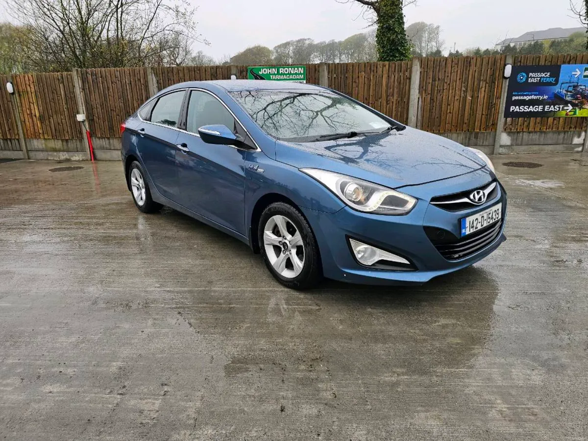 Hyundai i40 with New Nct - Image 1