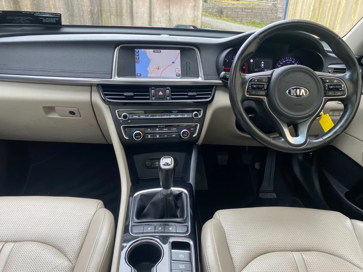 Kia Optima 2019//PAN ROOF//LEATHER//SAT NAV/// - Image 6