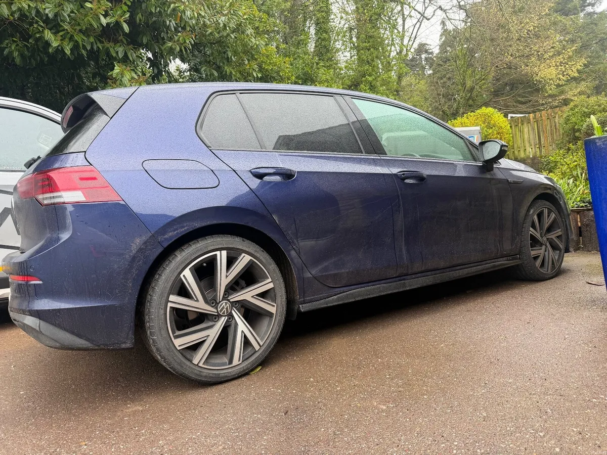 Volkswagen Golf 2024 - Image 4