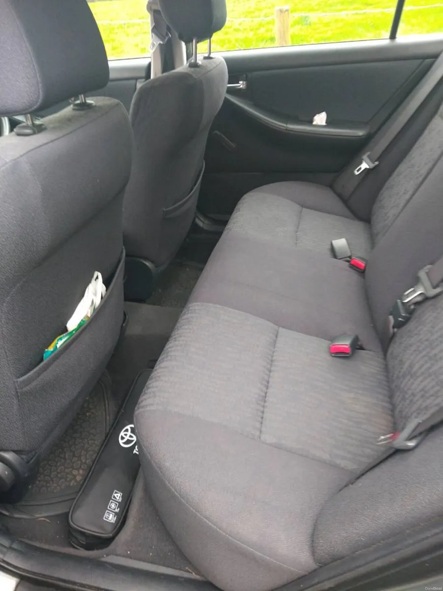 Toyota Corolla luna - Image 4