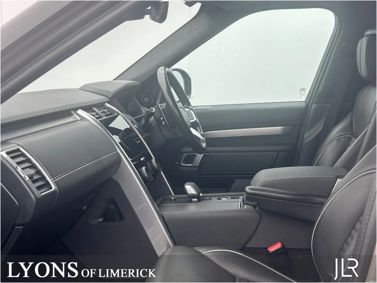 Land Rover Discovery DISCOVERY 3.0 SD6 DYNAMIC - Image 3