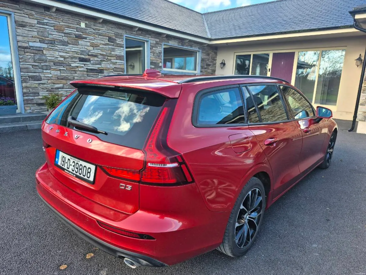 Volvo V60 - Image 2