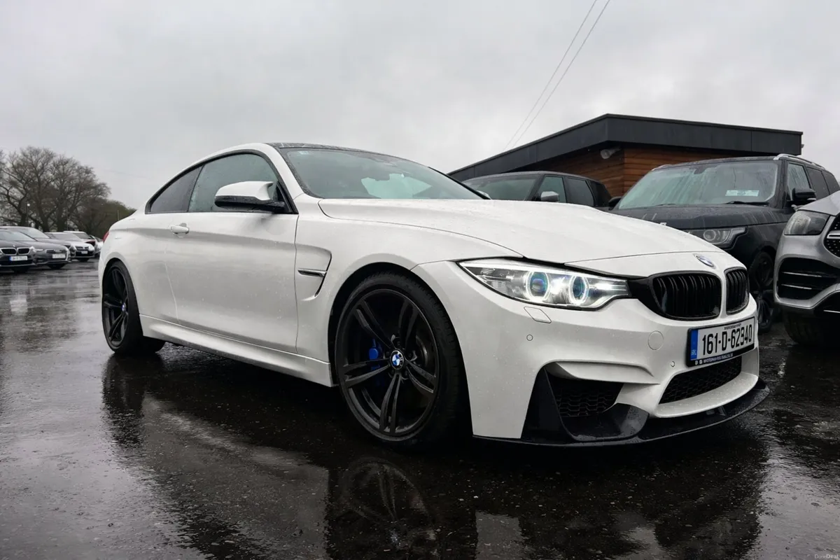 161 BMW M4 F82 DCT LOW KMS MINERAL WHITE - Image 1