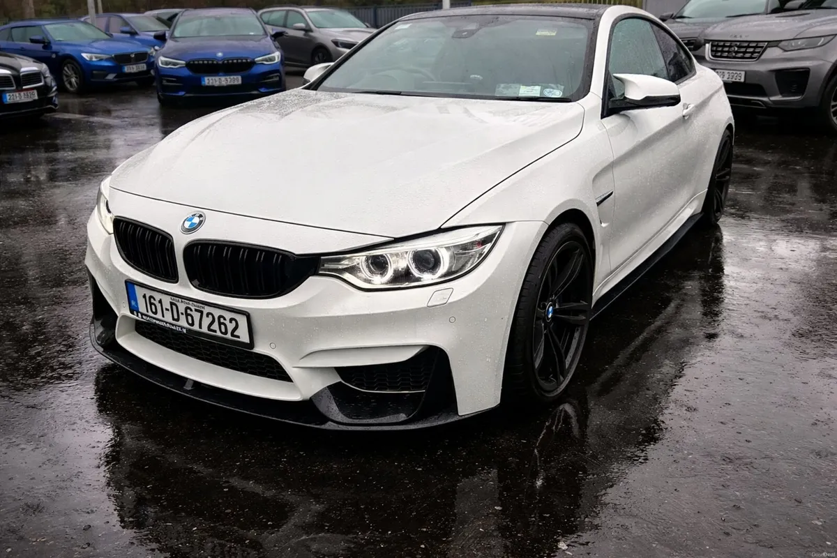 161 BMW M4 F82 DCT LOW KMS MINERAL WHITE - Image 2