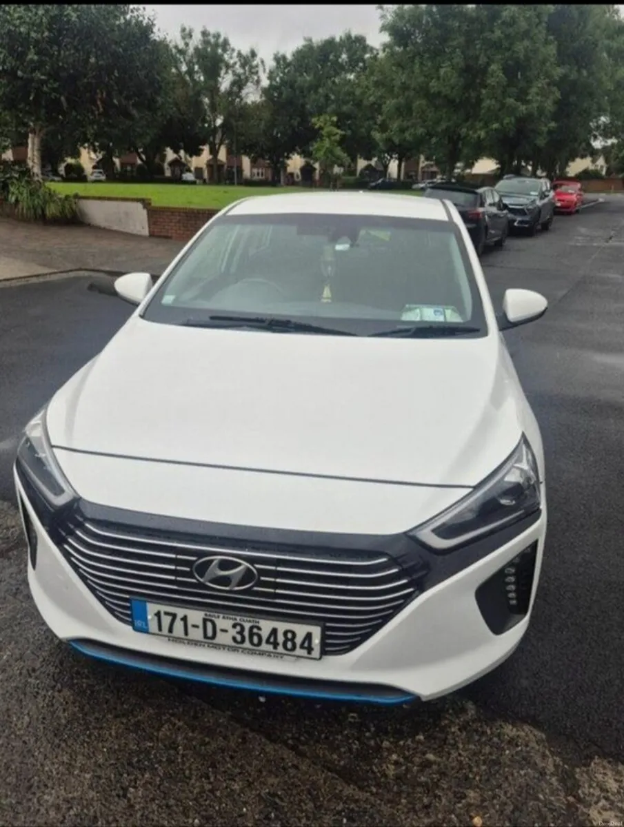 Car - Image 5