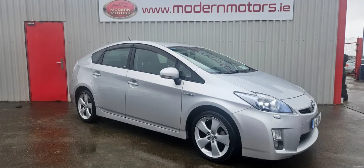 Toyota Prius spirit hybrid/petrol facelift model - Image 1