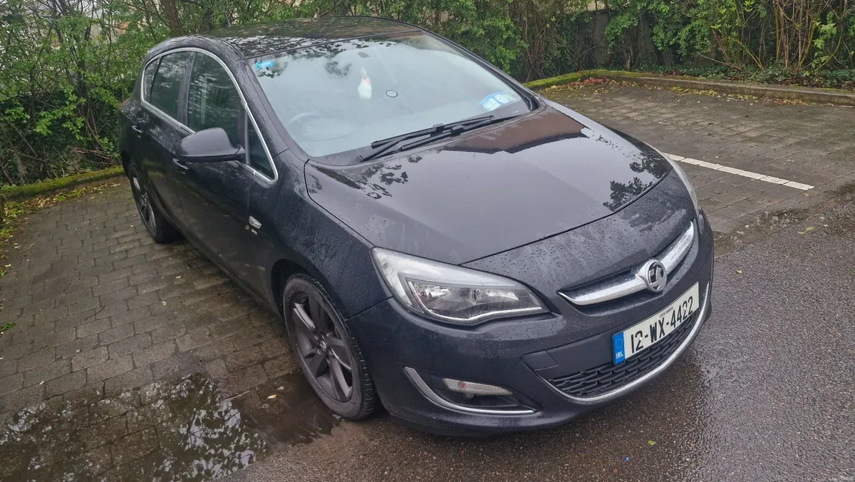 Vauxhall Astra 2012 - Image 1