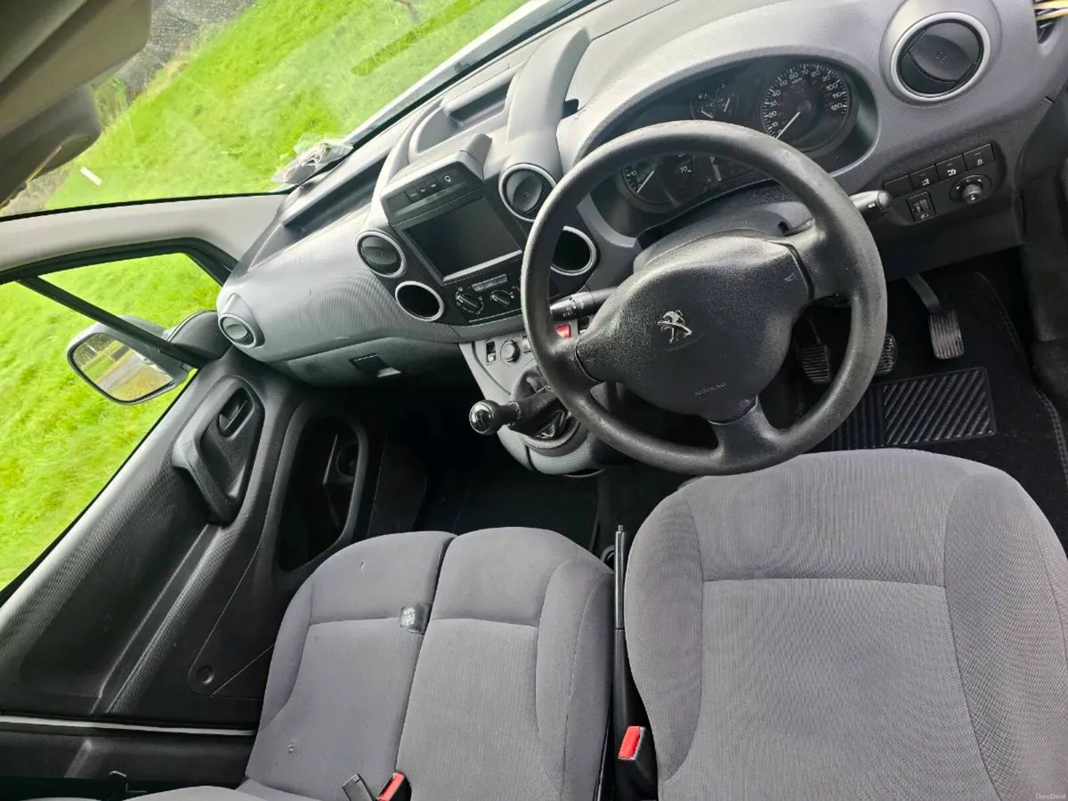 Peugeot Partner - Image 2