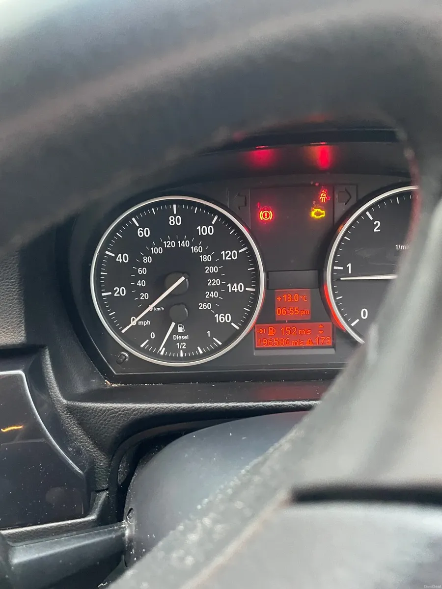 BMW 3-Series 2009 - Image 4