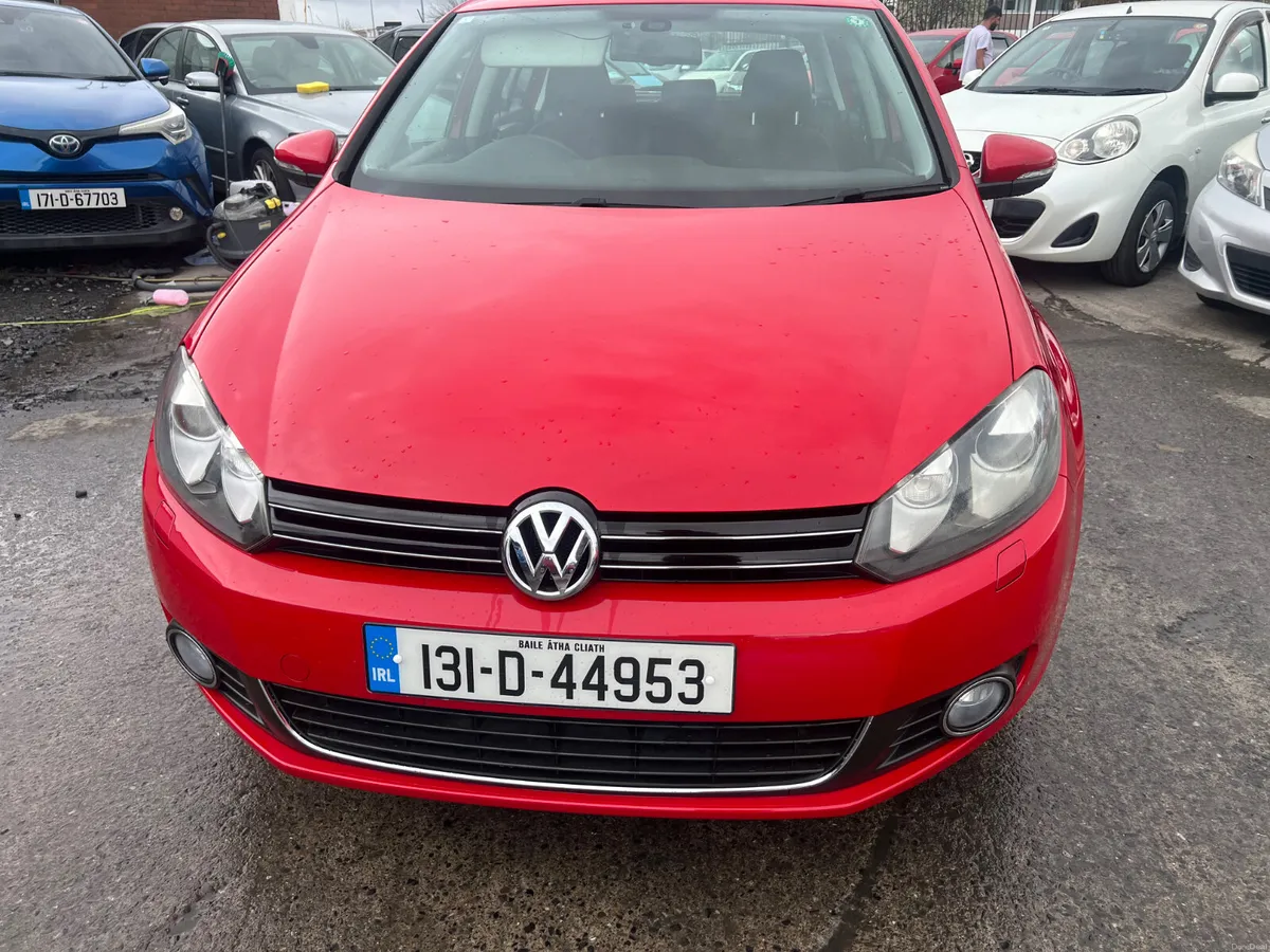 Volkswagen Golf 2013 Automatic/ only 54k km - Image 3
