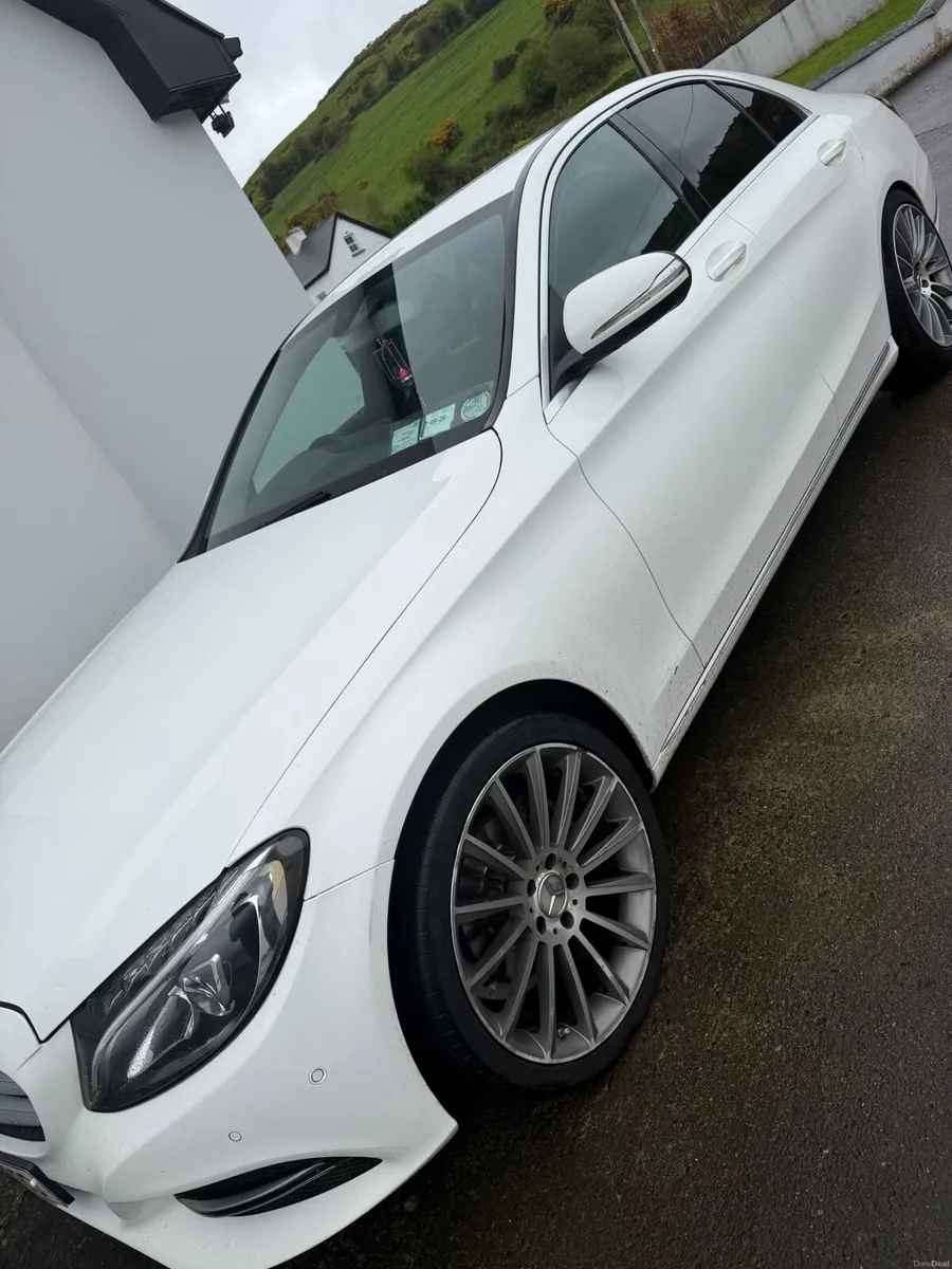 Mercedes-Benz C-Class 2015 - Image 4