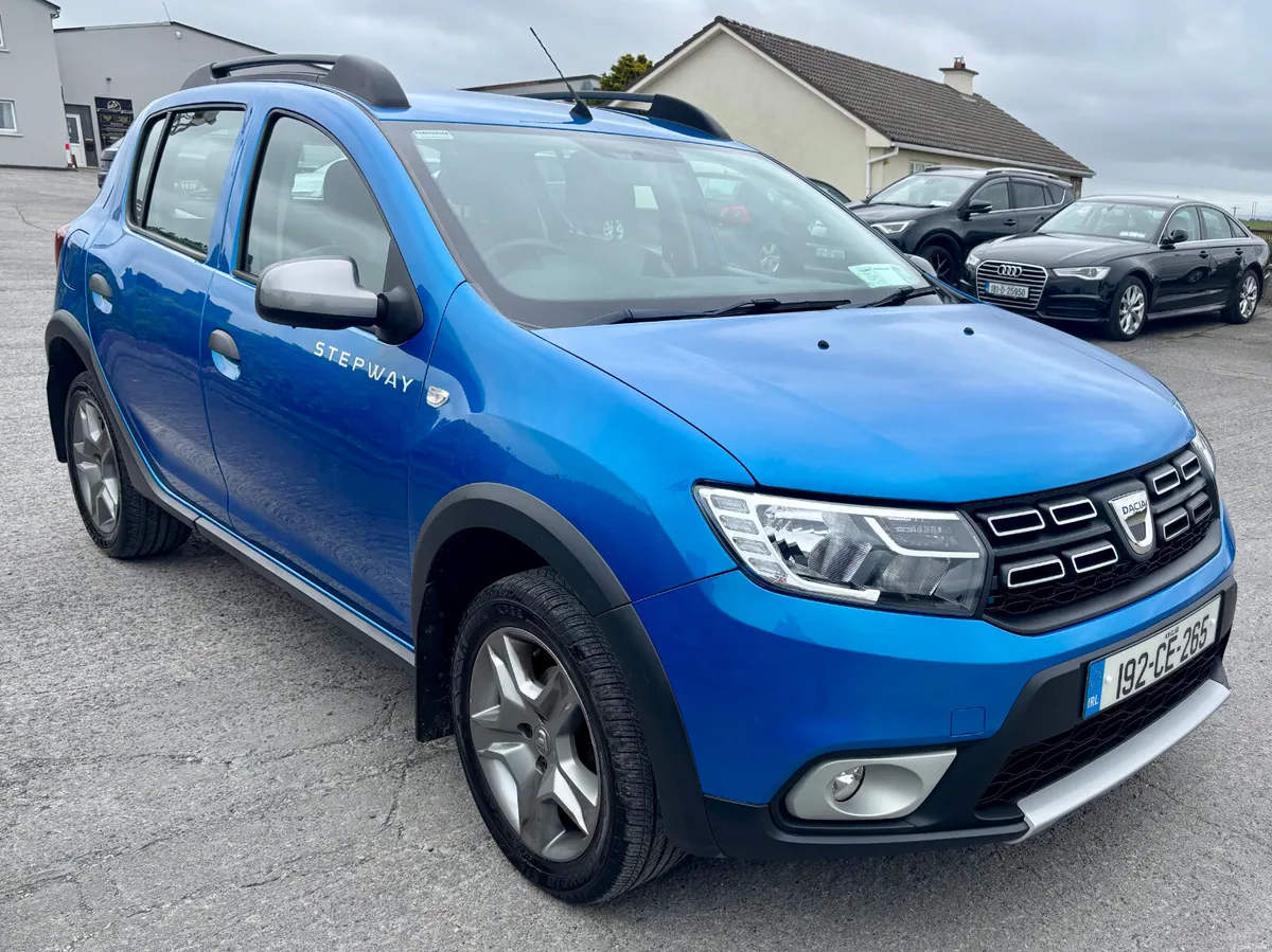 Dacia Sandero Stepway 2019 LOW KMS - Image 3