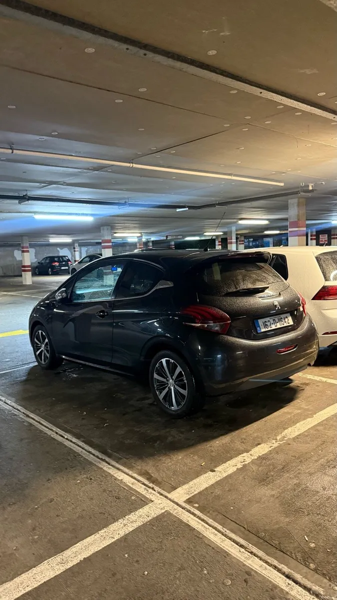2016 Peugeot 208 - only 32,000 KM - Like New - Image 1