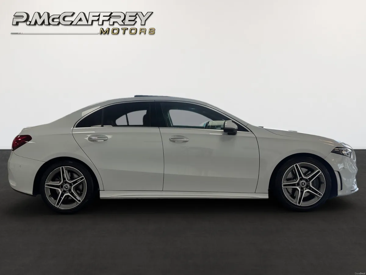 2019 Mercedes-Benz A250 AMG LINE PREMIUM SUNROOF - Image 4