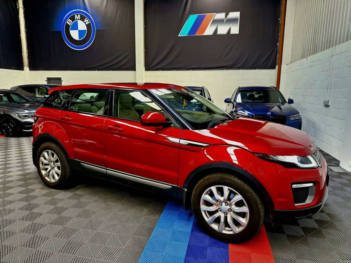 RANGE ROVER EVOQUE 2.0TD4X4 SE (CRAZY LOW MILES) - Image 3