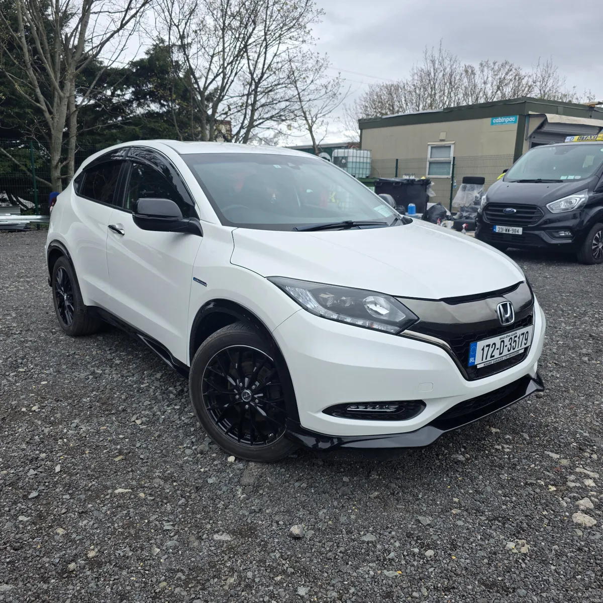 Honda Vezel 2017 Hybrid Automatic - Image 2