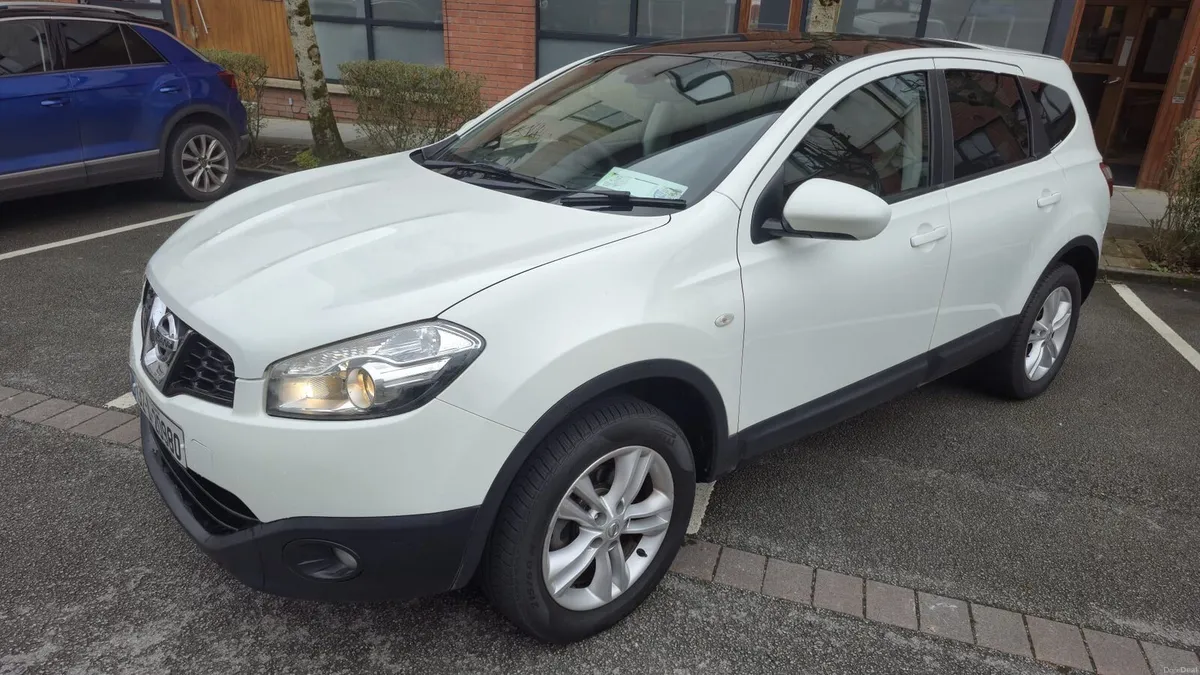 Nissan Qashqai+2 - Image 1