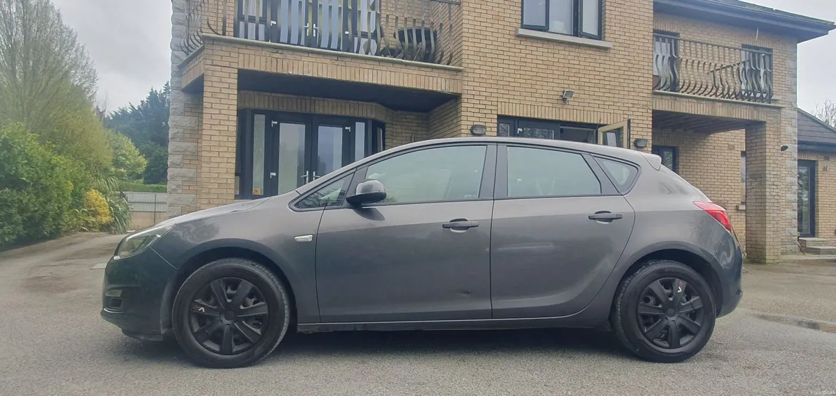 Opel Astra 2015 1248cc Diesel 5 dr hb - Image 2