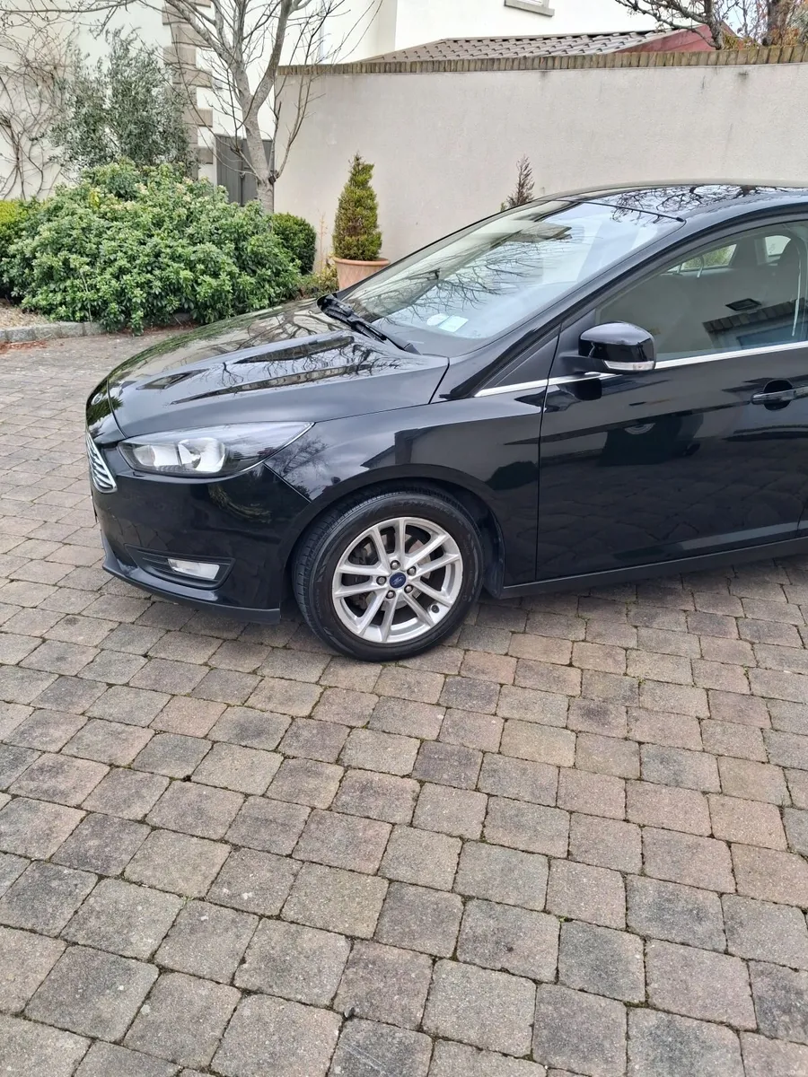 Ford Focus 2017 - Image 2