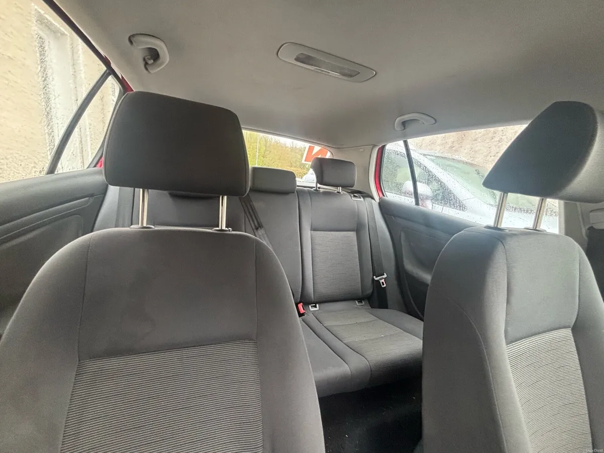 Volkswagen mrk6 golf red - Image 4