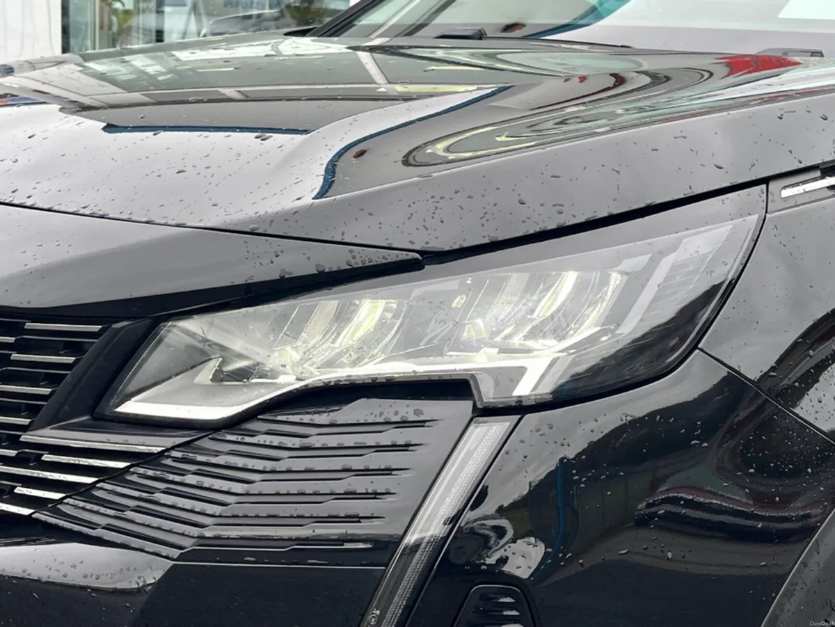 Peugeot 5008 ALLURE PREMIUM + B-H BLUEHDI S/S PLUS - Image 3