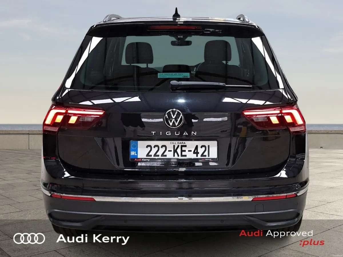 Volkswagen Tiguan 2.0TDI 150BHP LIFE AUTOMATIC - Image 6