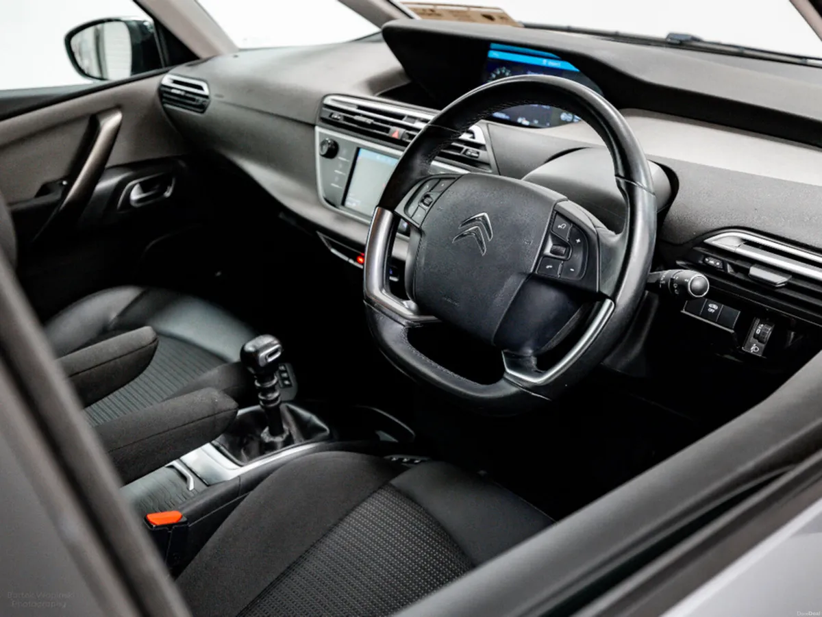 Citroen C4 Spacetourer Flair 1.2 Petrol 130HP - Image 2