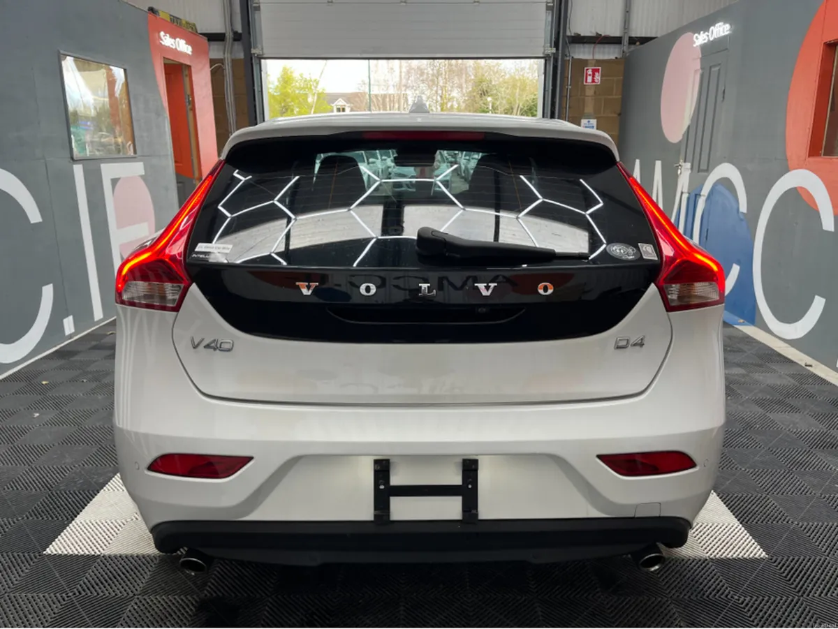 Volvo V40 €14950 2016 VOLVO V40 2.0 AUTOMATIC / CR - Image 3