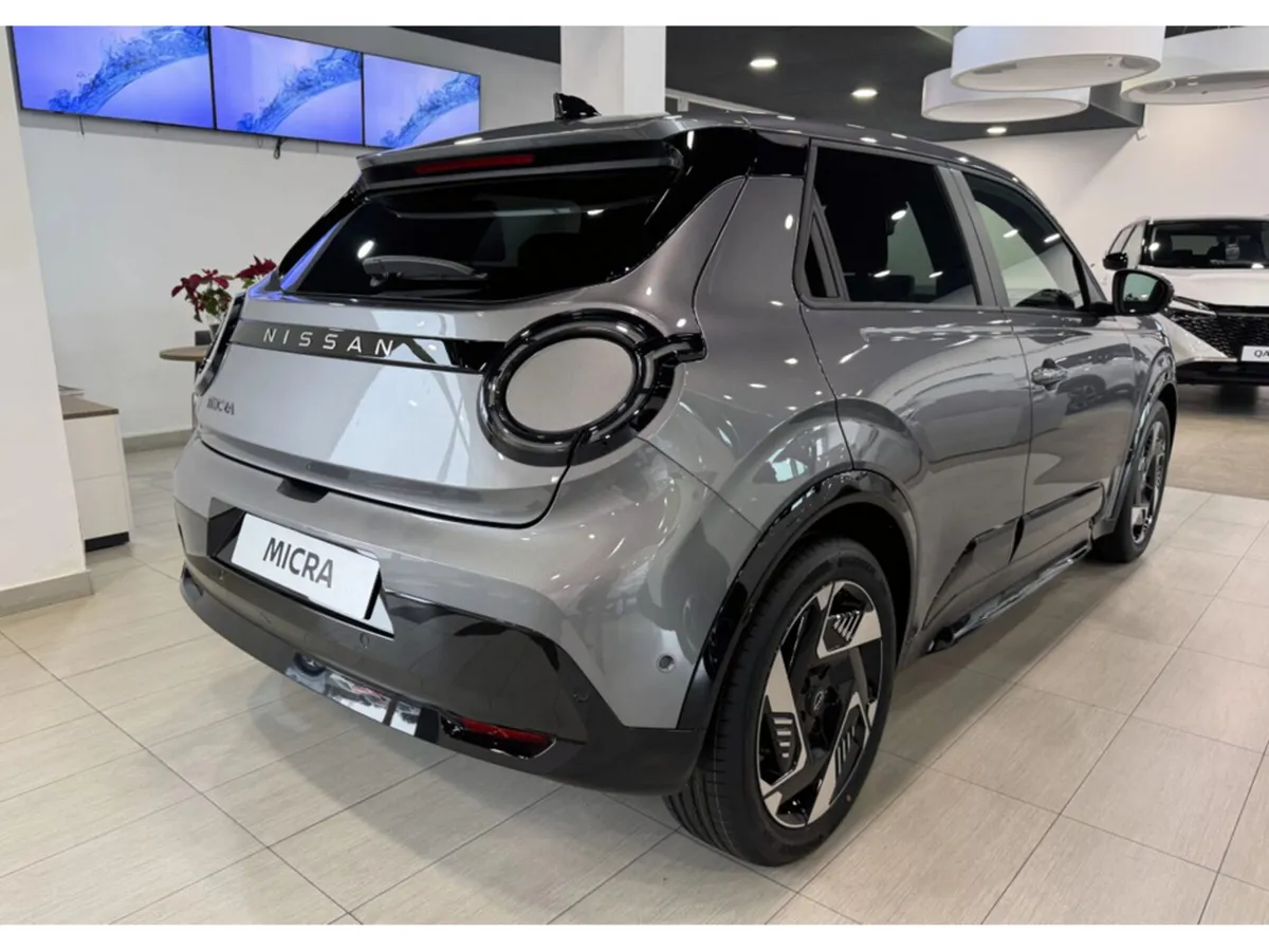 Nissan Micra 52 kWh EVOLVE - Image 2