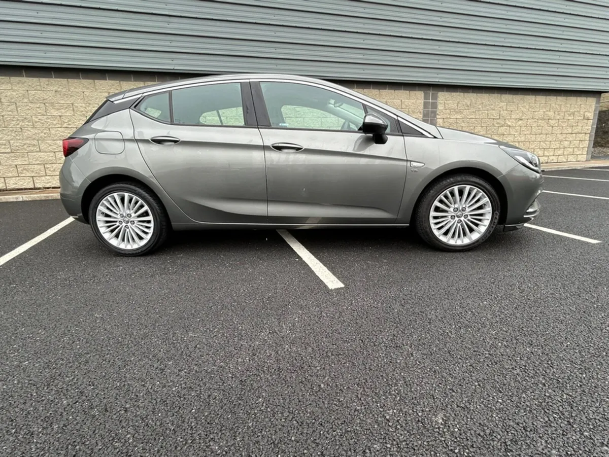 Opel Astra ELITE 1.0T 5DR ** FULL LEATHER INTERIOR - Image 4