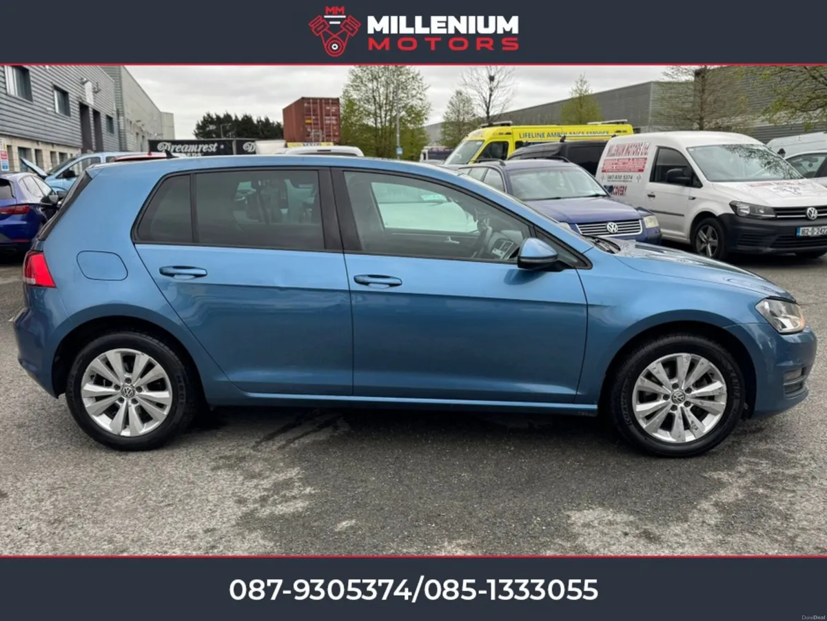 Volkswagen Golf TRENDLINE 1.6 TDI - Image 2