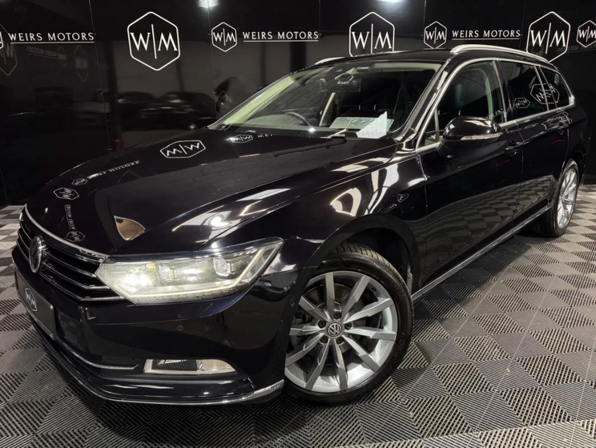 Volkswagen Passat HIGHLINE//AUTOMATIC//ONLY 70,681 - Image 1