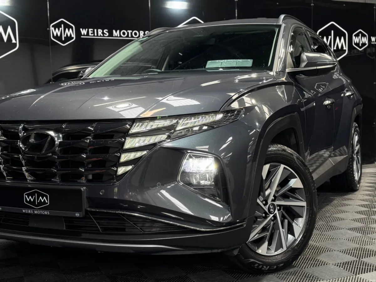 Hyundai Tucson EXECUTIVE PLUS DIESEL 5 5DR - Image 3