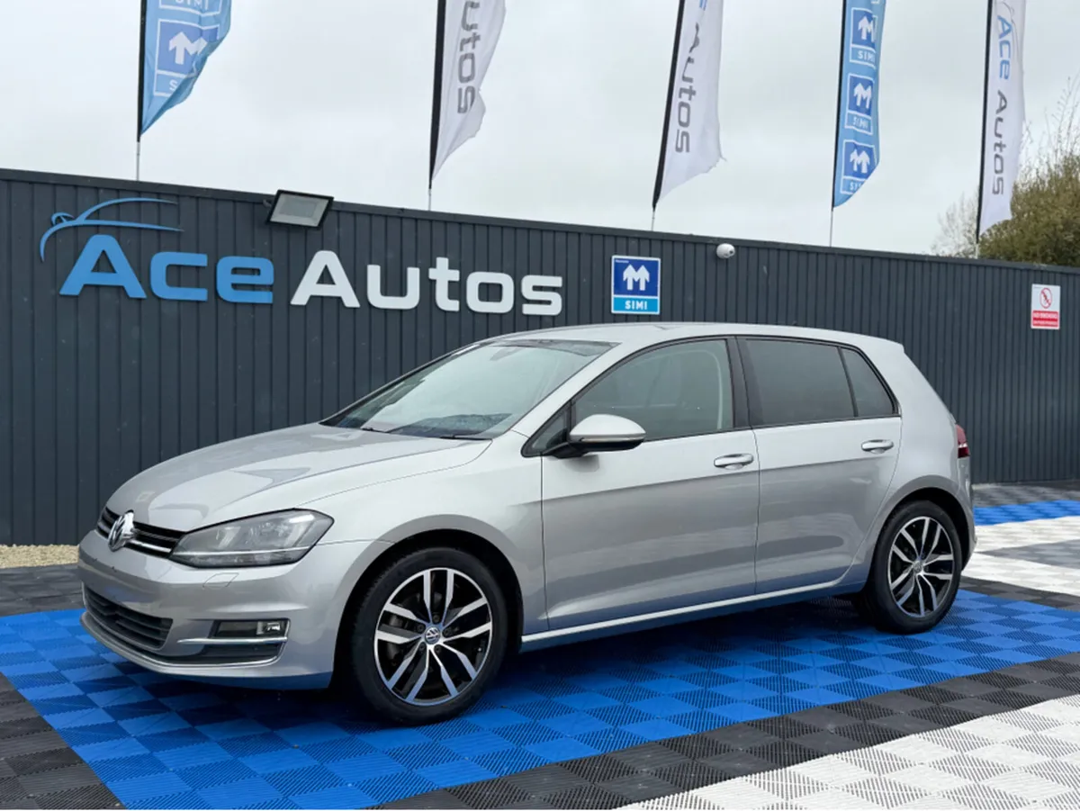 Volkswagen Golf HIGHLINE - 1.4 PETROL - AUTO - 12M - Image 4