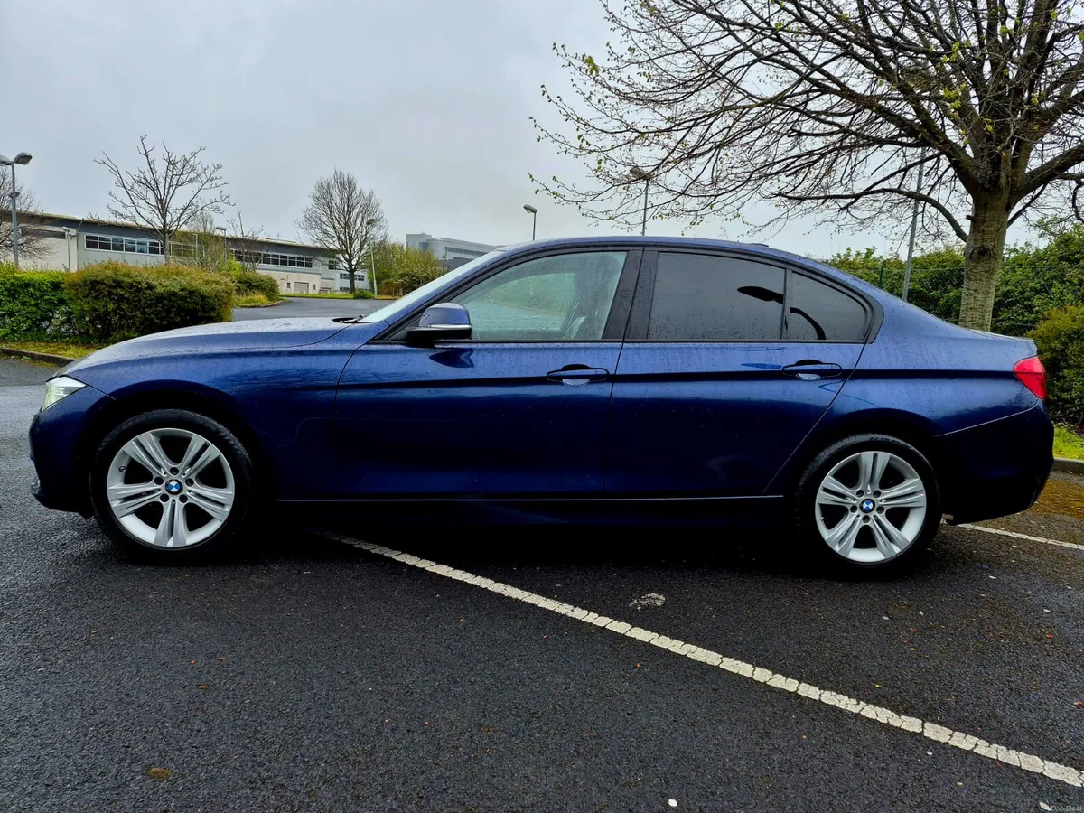 2019 BMW 318i SPORT LOW TAX - Image 3