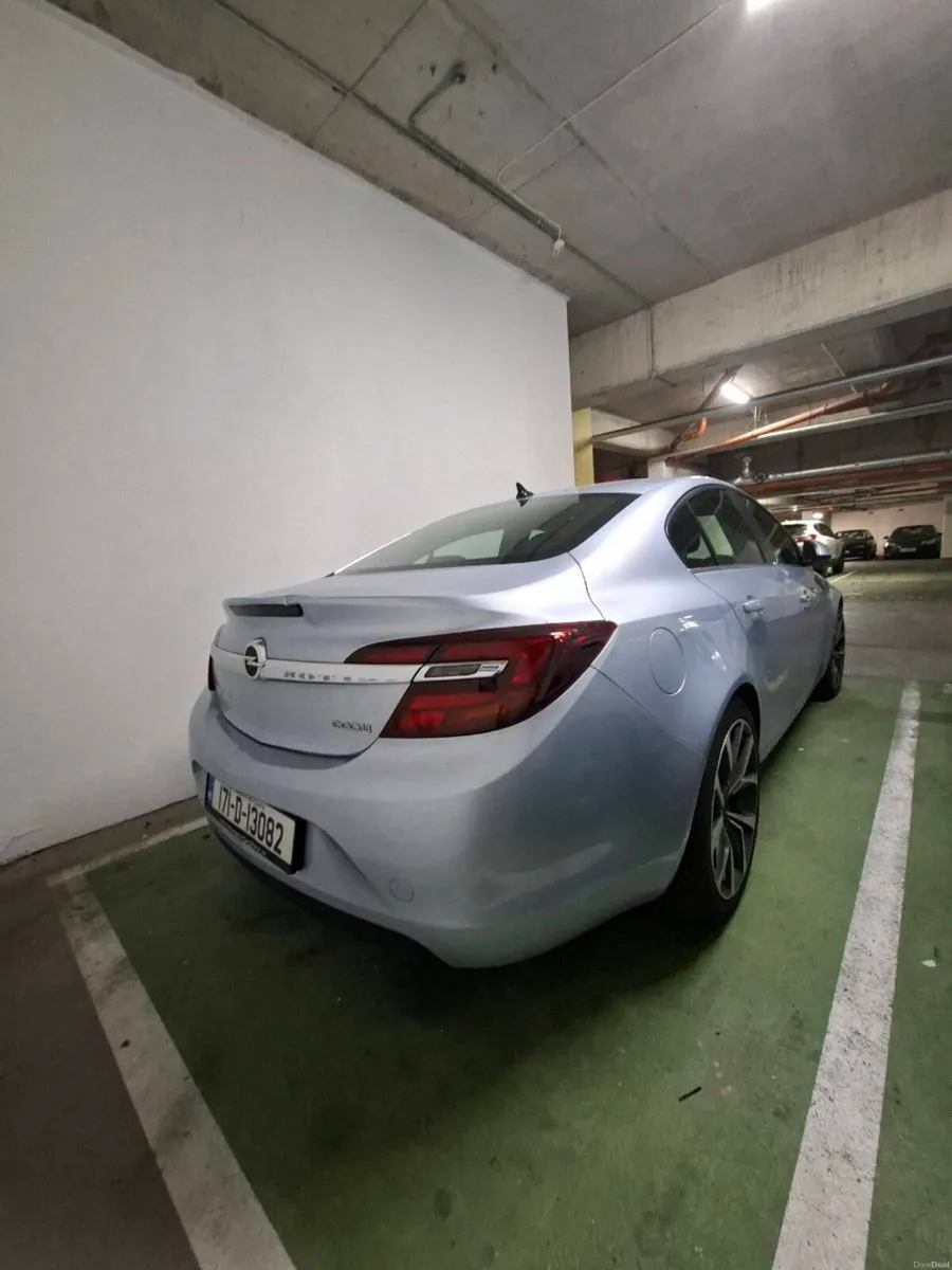 Opel insignia - Image 1