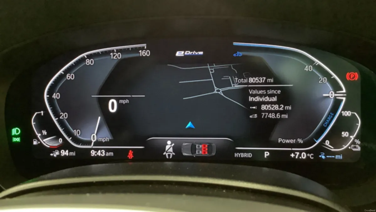 BMW 5-Series 530e M Sport 2023 - Image 3