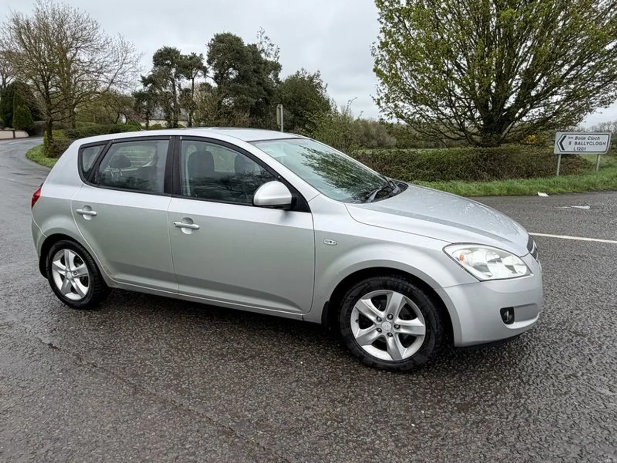 2010 Kia Ceed - Image 2